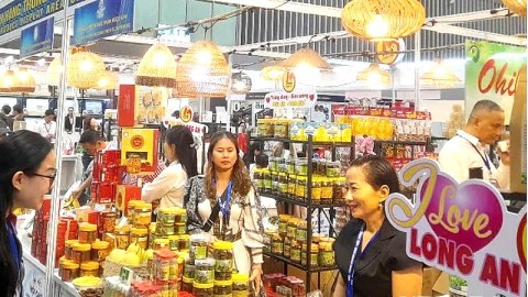 Long An hỗ trợ doanh nghiệp tiêu biểu vươn ra thế giới
