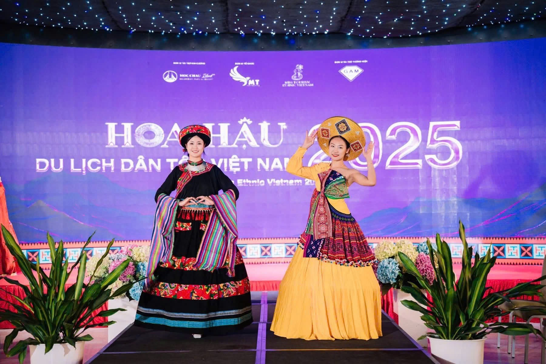 Chuẩn bị chu đáo cho cho đêm chung kết Hoa hậu Du lịch Dân tộc Việt Nam 2025 Chuẩn bị chu đáo cho cho đêm chung kết Hoa hậu Du lịch Dân tộc Việt Nam 2025