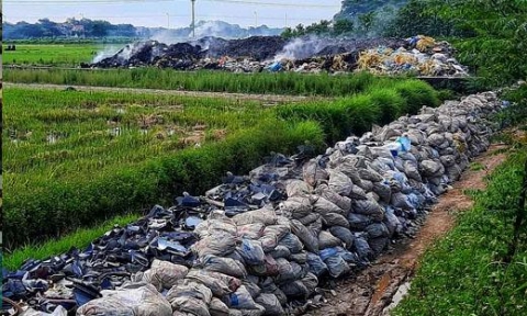 rac thai dang tan cong thanh pho co toc do cao