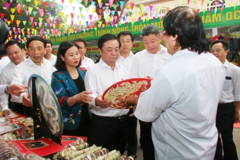 Hà Nội sơ kết Chương trình số 04-CTr/TU: Lựa chọn đúng và trúng các khâu đột phá nhiều chỉ tiêu đạt kế hoạch